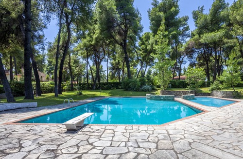 Sane Villa | Lost Palms Sani Villa With Jacuzzi and Pool