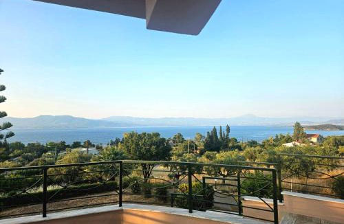 Chalcis Apartment | Loukissia Villa Mare