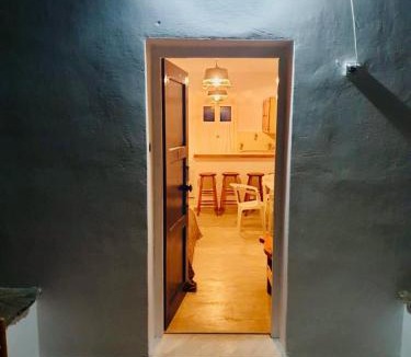 Posidonia Apartment | Love Limni No 1 in Peaceful Poseidonia