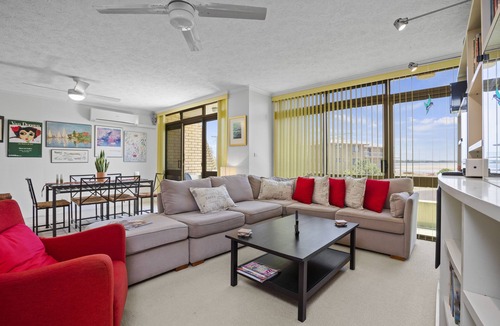 Ballina Condo | Lovely 3 bedrooms condo with a stunning view