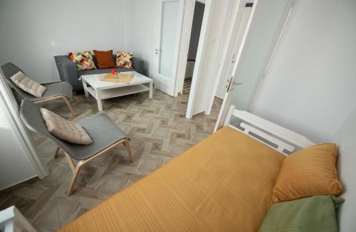 Skopelos Town Apartment | Lovely one-bedroom flat in Skopelos