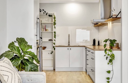 Aldinga Beach Apartment | Lovingly crafted beachfront villa