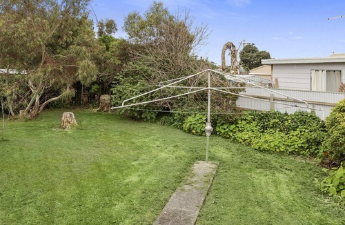 Apollo Bay House | Low - Central Location & Close to the Beach