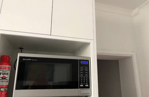 Rosehill House | Low price clean linen free stuff G1