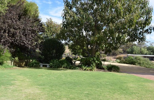 Loxton House | Loxton River Escape - Holiday home on the river
