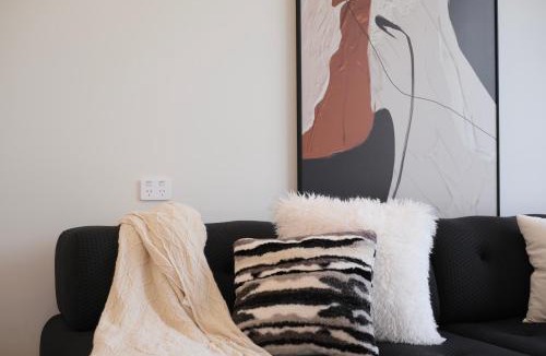 Miranda House | Lux & New 5-BR Townhouse for family