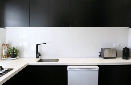 Potts Point Apartment | Lux & Quiet Apartment in Potts Point