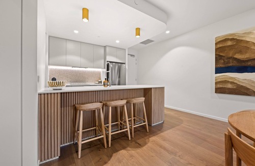 Braddon Apartment | Luxe 2-Bed Inner-City Abode with Alfresco Dining