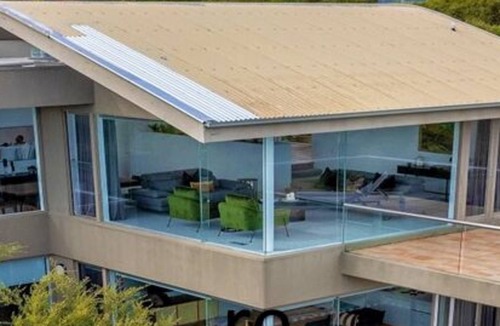 Cape Schanck House | Luxe Coastal Retreat - Ocean Views, Golf Courses, Hot Springs & Winery Heaven nn