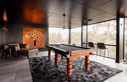 Mount Nelson Apartment | Luxe Hobart Villa - Boxwood