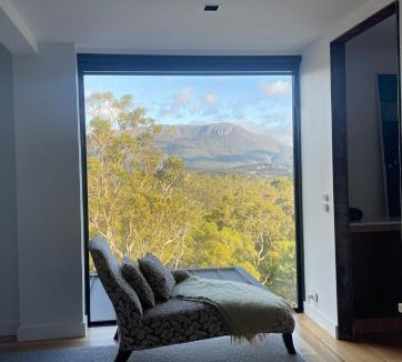 Mount Nelson Apartment | Luxe Hobart Villa - Boxwood