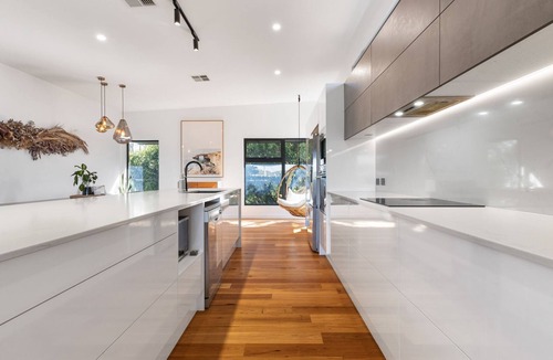 Adamstown House | Luxe Oasis Adamstown