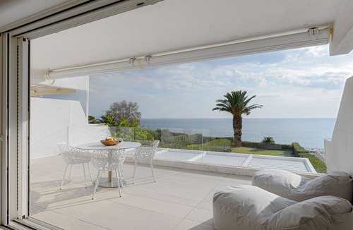 Kropia Villa | Luxurious Beachfront Villa Maira, Bill & John Villas