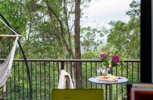 Hunchy House | Luxurious Hinterland Tiny House near Montville