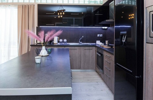 Dafni-Ymittos Apartment | Luxurious Modern Apt in Dafni by MPS