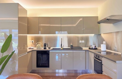 Atalanti Apartment | Luxurious & Spacious Flat in Glyfada Center