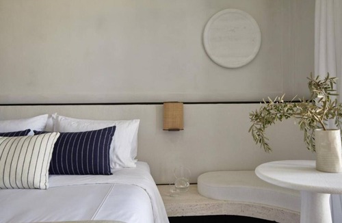 Drafaki Hotel | Luxurious Suite w/Breathtaking Sea View & Infinity Pool - Steps from Windmills