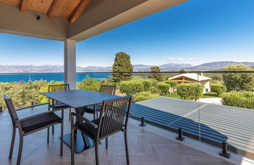 Kassiopi Villa | Luxurious Villa Arthur in Corfu | Heated Pool & Jacuzzi, Sea Views, Outdoor BBQ