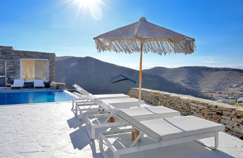 Korissia Villa | Luxurious Villa Luna with a swimming pool and a fantastic sea and sunset view