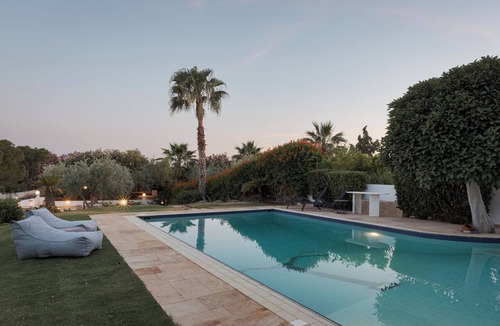 Plepi House | Luxurious Villa Nefeli Next To the Beach