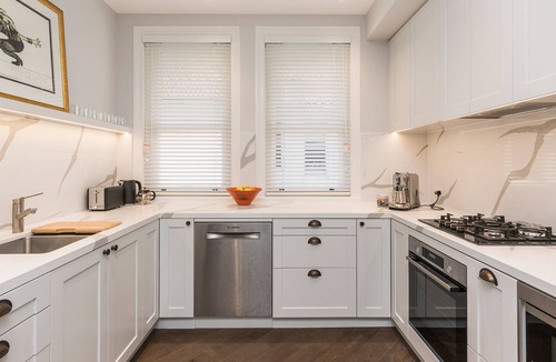 Darling Point Apartment | Luxuriously Appointed Apartment With Harbour Views