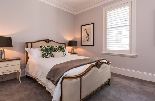 Darling Point Apartment | Luxuriously Appointed Apartment With Harbour Views