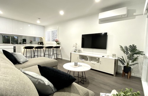 Templestowe Apartment | *Luxury 2BR APT - Pool/Sauna/Wifi/Shops