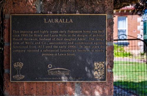 Central Mudgee House | Luxury at Lauralla - An Elegant Victorian Escape