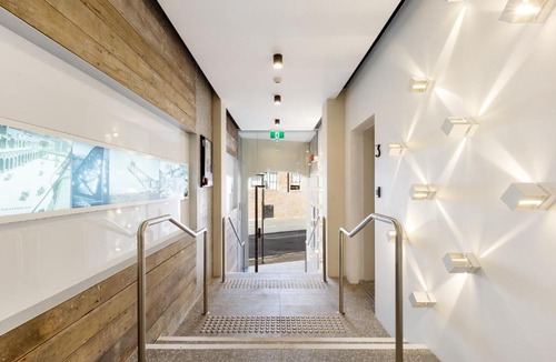 Millers Point Apartment | Luxury Barangaroo Balcony Apartment