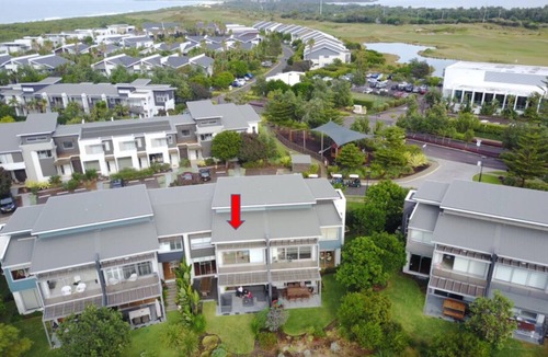 Magenta Shores House | LUXURY Beach side Golf view Terrace