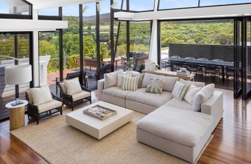 Sunshine Beach House | Luxury & Breathtaking Views for Families