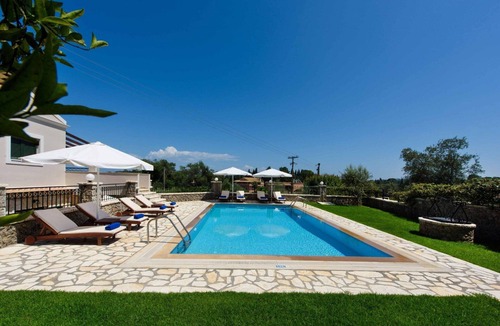 Dassia Villa | Luxury Corfu Villa | Villa Lemonia | Private Pool