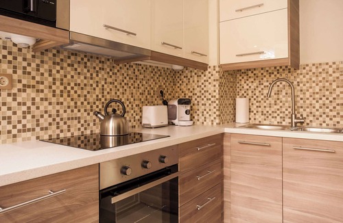 Koukaki Apartment | Luxury Gold-Blue Acropolis Apartment near Metro