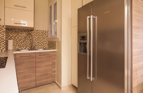 Koukaki Apartment | Luxury Gold-Blue Acropolis Apartment near Metro
