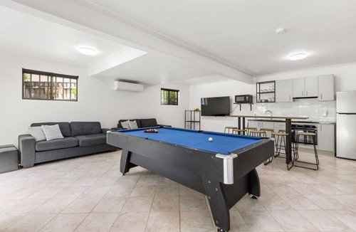 Korora House | Luxury Home at Korora 300m to the beach