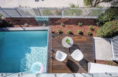 Birtinya House | Luxury Lakeside Living at Birtinya