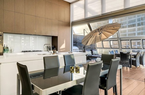 Darling Harbour Apartment | Luxury Loft in the CBD with Outdoor Living