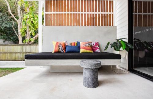 Yaroomba House | Luxury Modern 4 BR Pet Friendly Family Beach Home