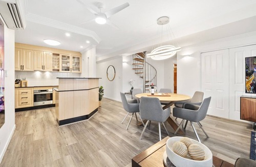 Cairns Central Business District Apartment | Luxury Oceanview Penthouse Cairns City