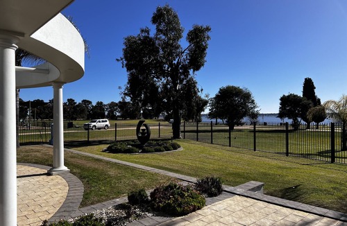 Yarrawonga House | Luxury resort style living on Lake Mulwala with breathtaking views & pool/sauna!