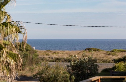 Surf Beach House | Luxury Retreat at Pristine Surf Beach - with wood fireplace - Only 50m from the beach