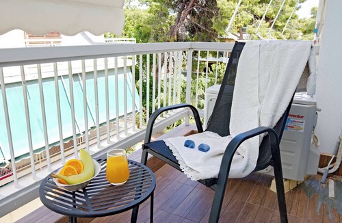 Varkiza Apartment | Luxury Romantic Seaside Apartment in Varkiza