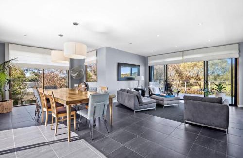 Torquay House | Luxury Sands Golf Escape with Pool and Views