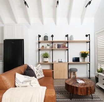 Salamander Bay House | Luxury Stay with Private Heated Pool in Salamander Bay