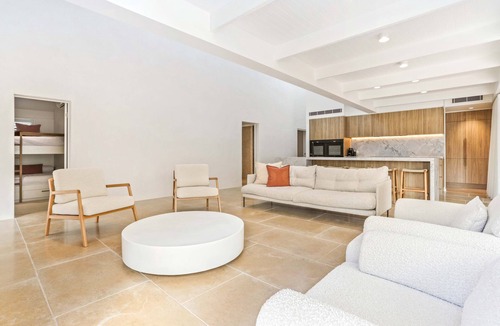 Noosa Heads House | Luxury, Style & Entertainment, Noosa Sound