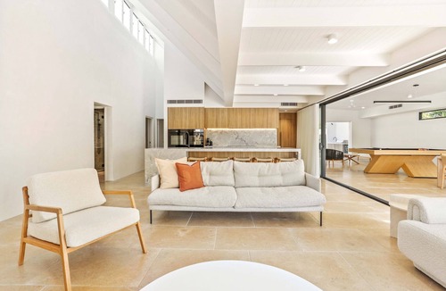 Noosa Heads House | Luxury, Style & Entertainment, Noosa Sound