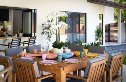 Trinity Park House | Luxury Sunny Oasis: Pool, SUV Hire, Near Marina