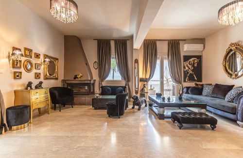 Naxos Villa | Luxury Villa in Naxos ,magnificent location on a hillside in the area of Aggidia