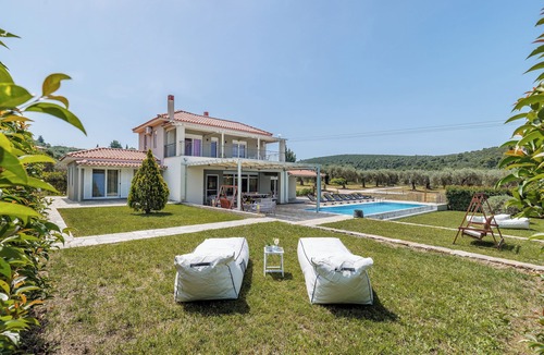 Alikias Villa | Luxury Villa with Private Pool in Skopelos, Ideal for Families, Aelia by Kardous