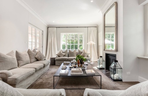 Toorak House | Luxury Villas Resort House Toorak (Heated Pool)